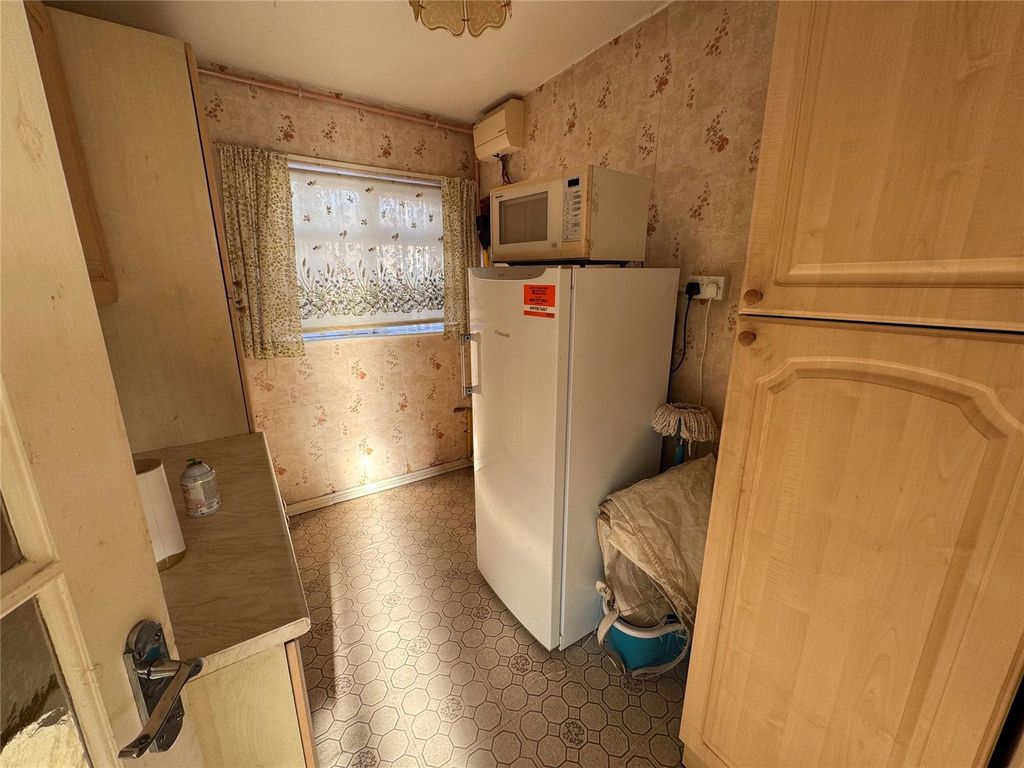 Property photo 3 of 9 Picture No. 09