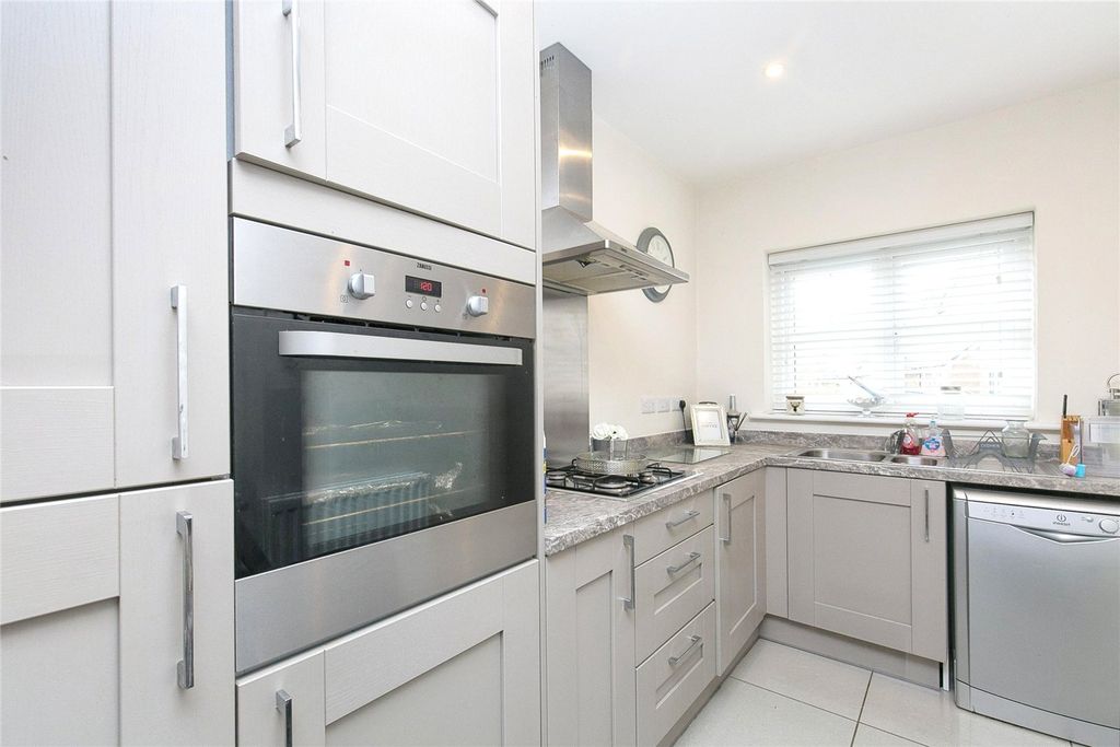 Property photo 3 of 14 Photography