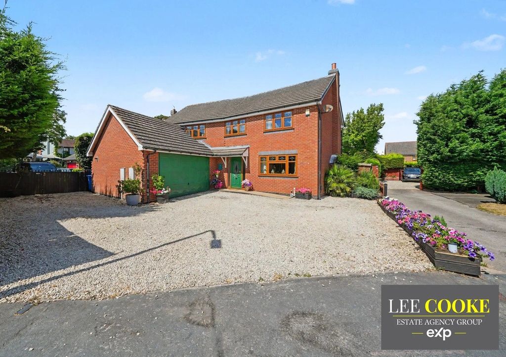 Property photo 1 of 47