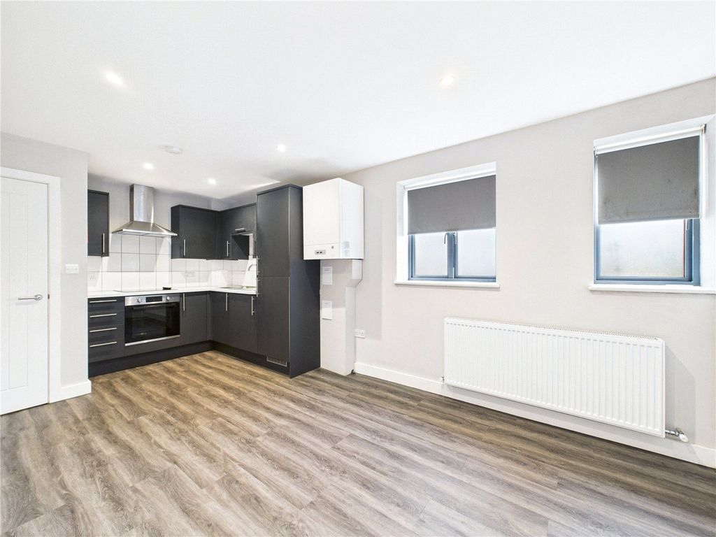 Property photo 3 of 10 Picture No. 04