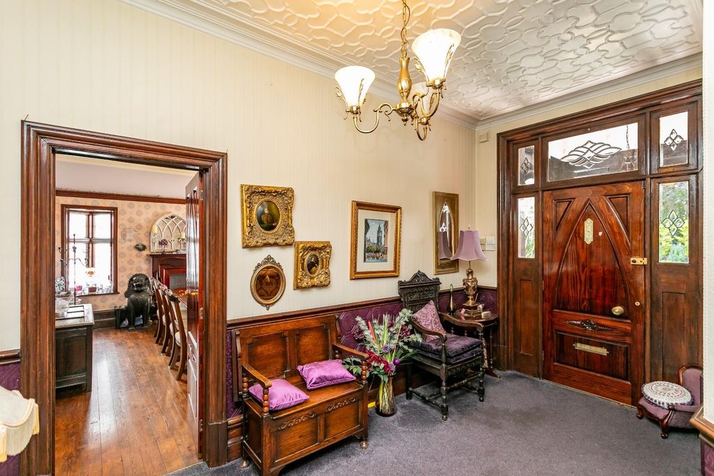 Property photo 3 of 22 6 Ringley Roads-50.Jpg