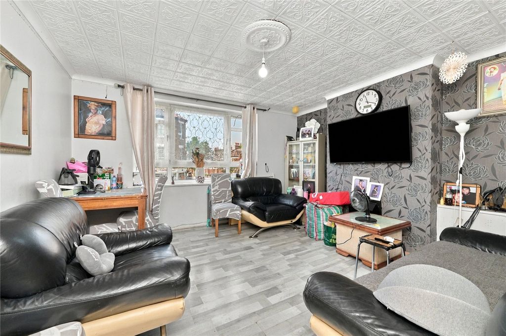 Property photo 2 of 11 Picture No. 08
