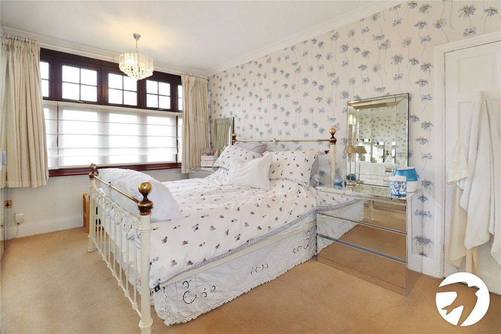 Property photo 3 of 31 Picture No. 22