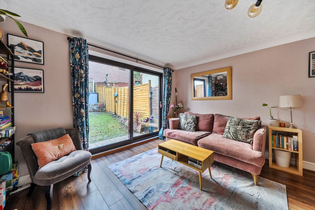 Property photo 2 of 20 Picture No. 45