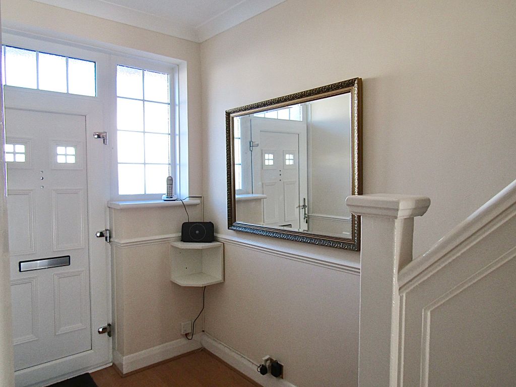 Property photo 2 of 25