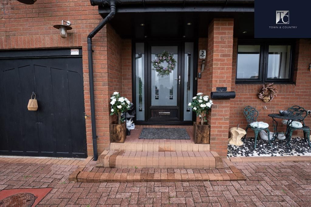 Property photo 3 of 56