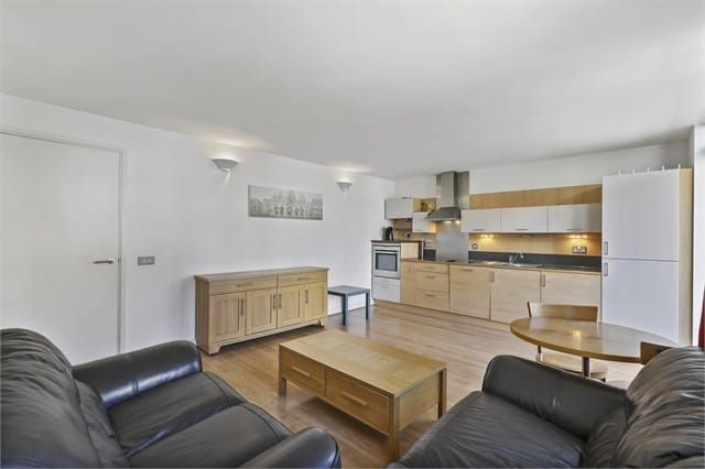 Property photo 3 of 7