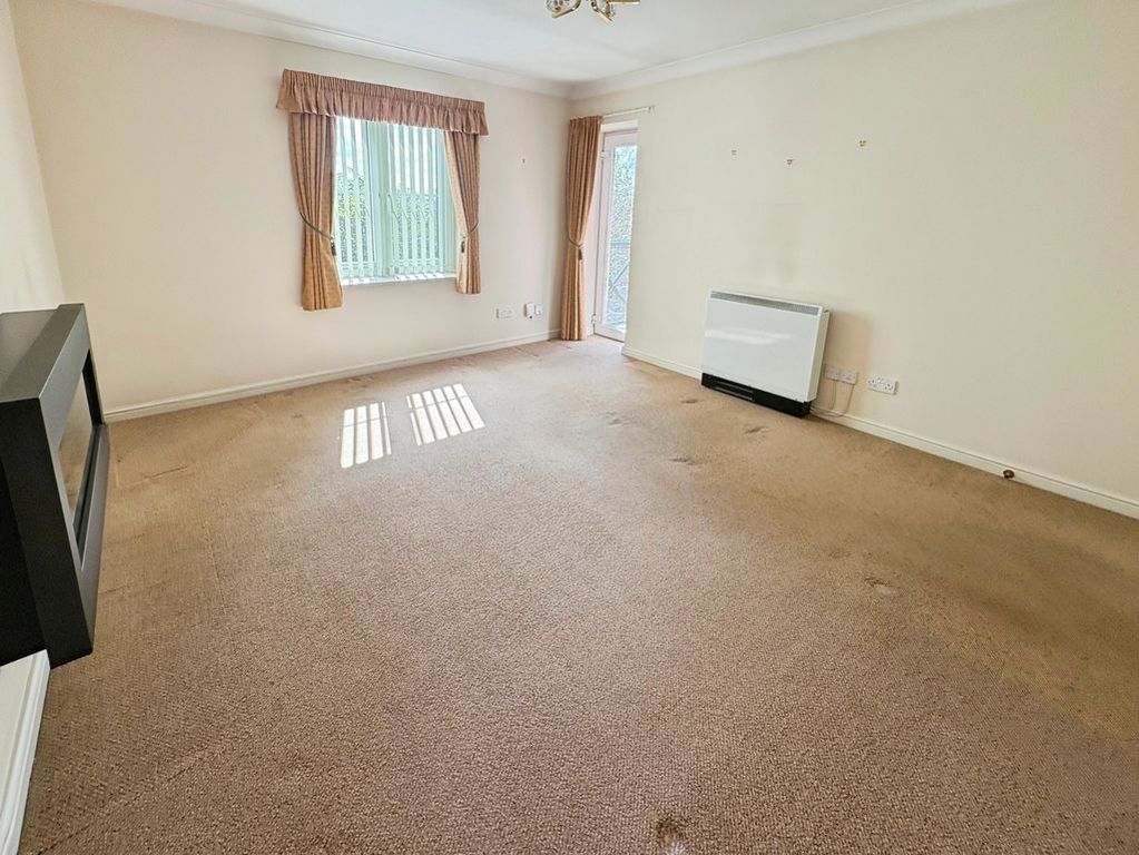 Property photo 3 of 15 Photo 14