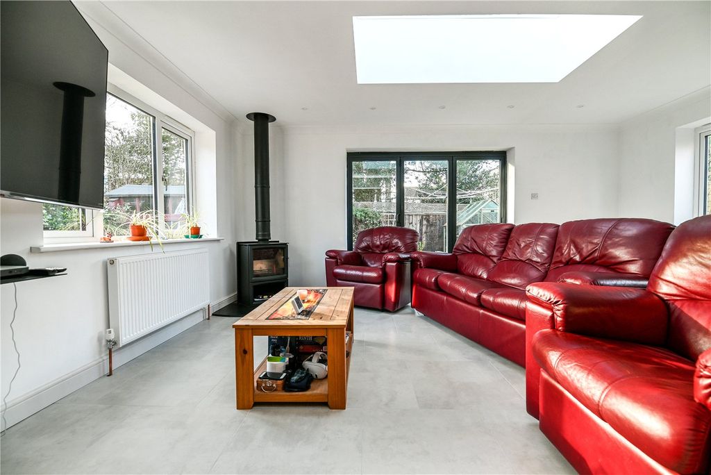 Property photo 3 of 15 Picture No. 05