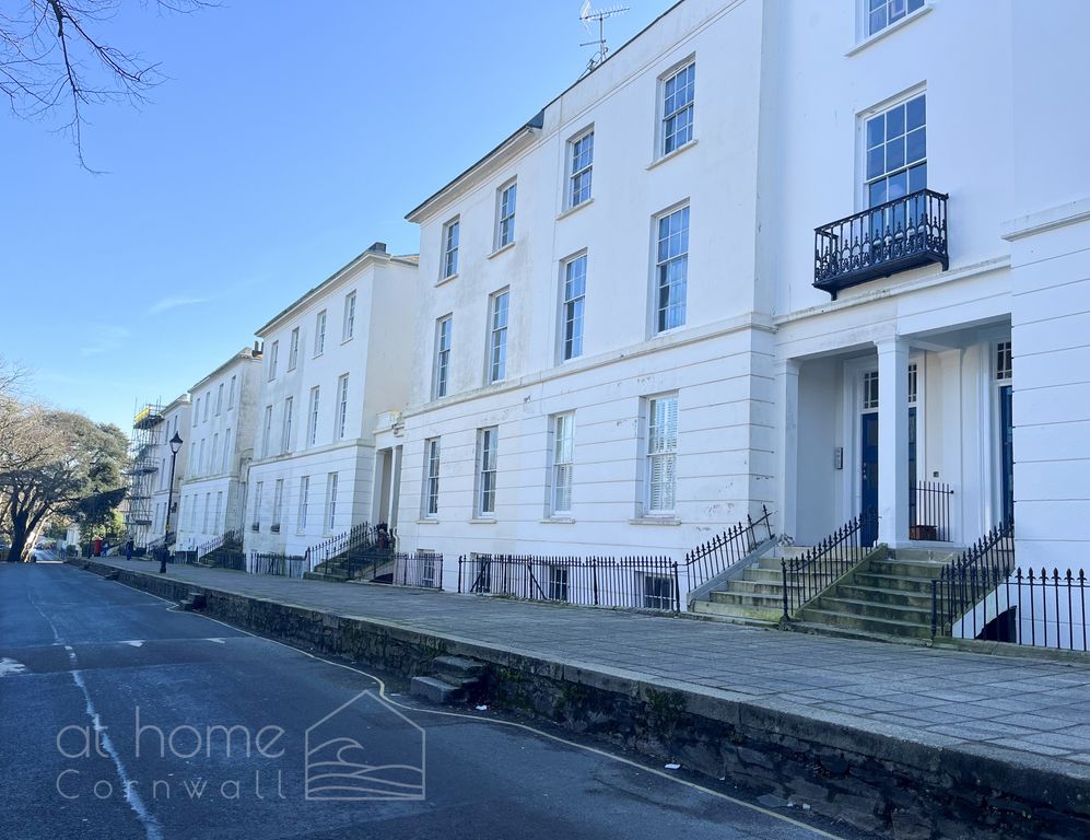 1 bed flat for sale Truro