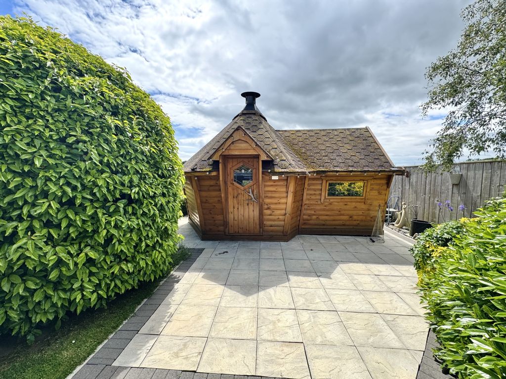 Property photo 3 of 31 Img_7822