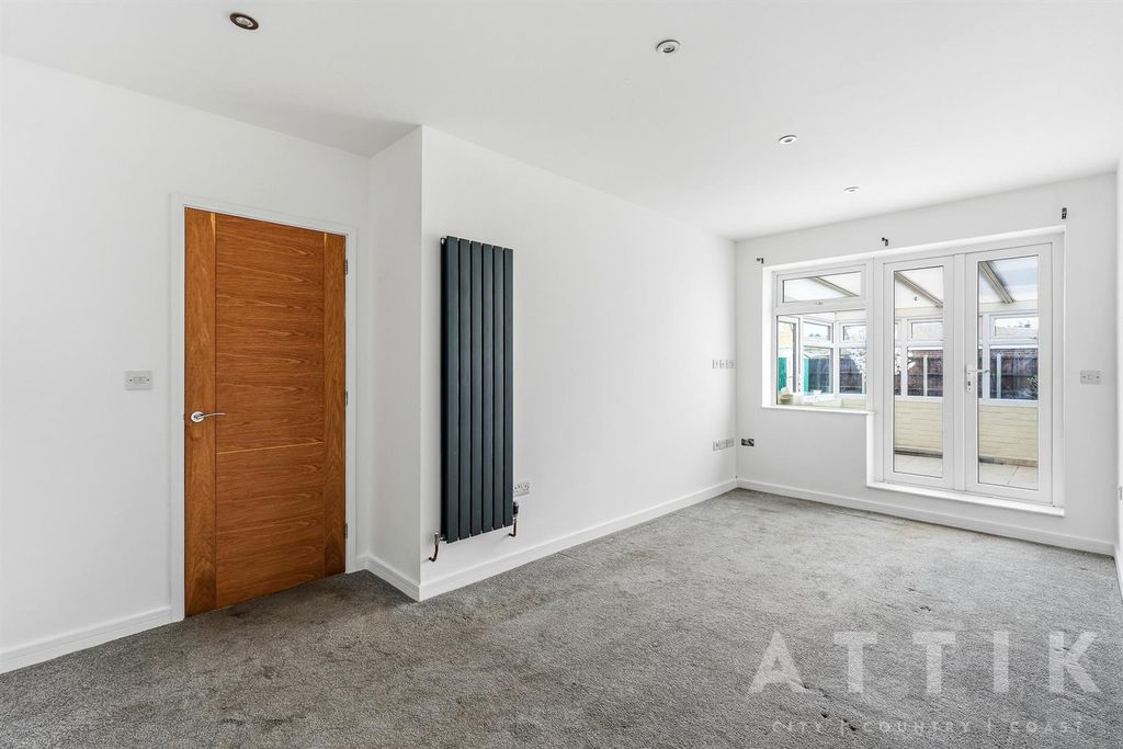 Property photo 3 of 31 4.Jpg