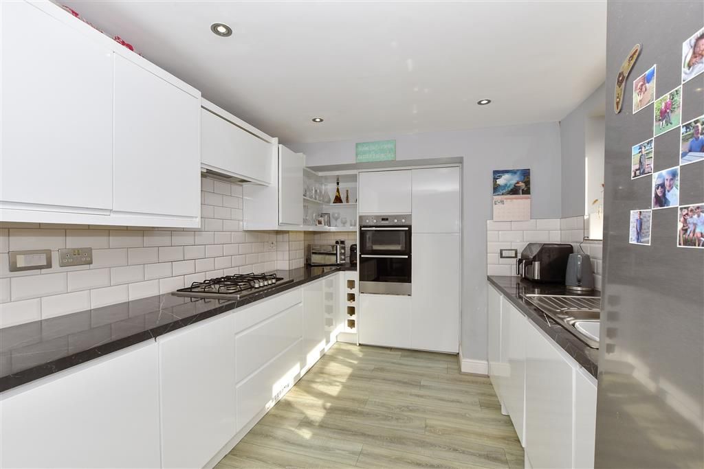 Property photo 2 of 21 Kitchen/Diner