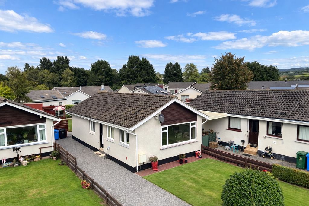 Property photo 1 of 23