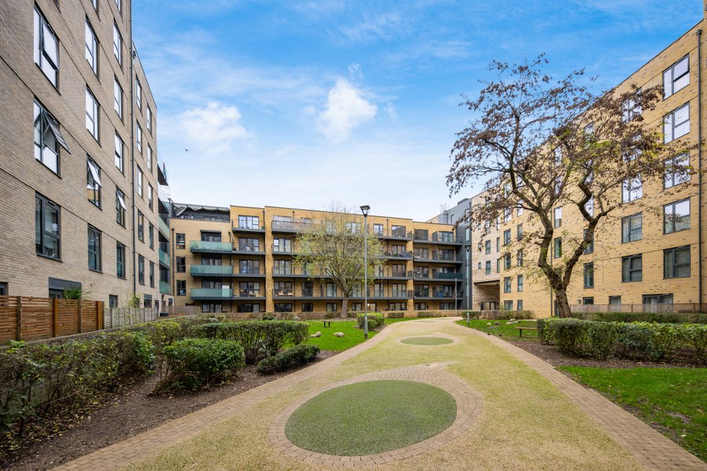 Property photo 2 of 14