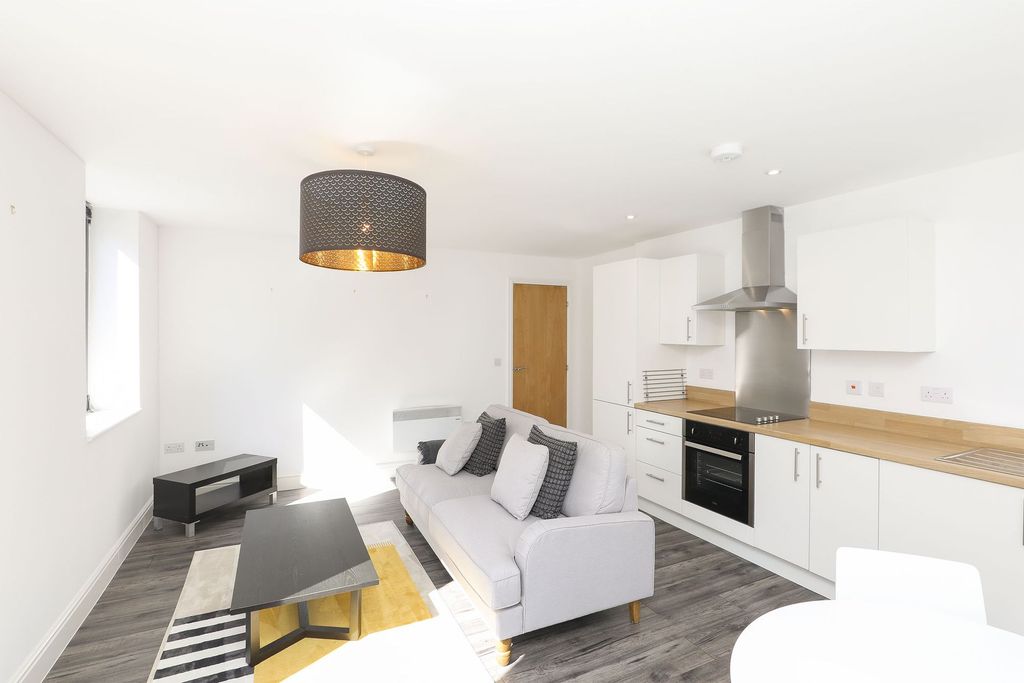 Property photo 3 of 13