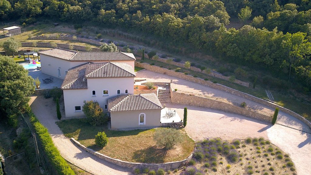 Property photo 3 of 35