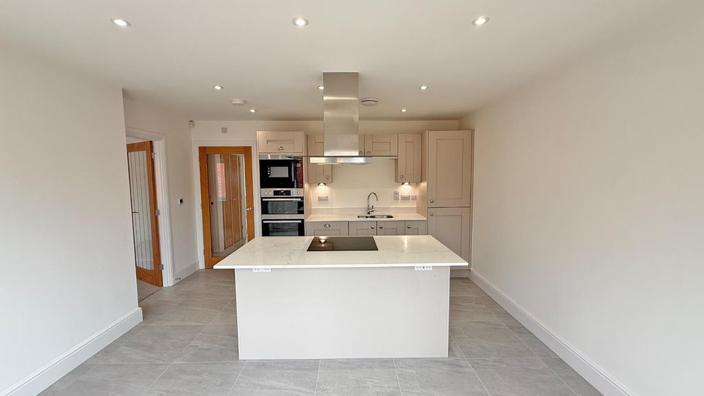 Property photo 3 of 10 Img_8251.Jpeg