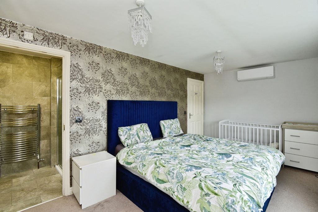 Property photo 3 of 20 Pbox-Img.Jpg