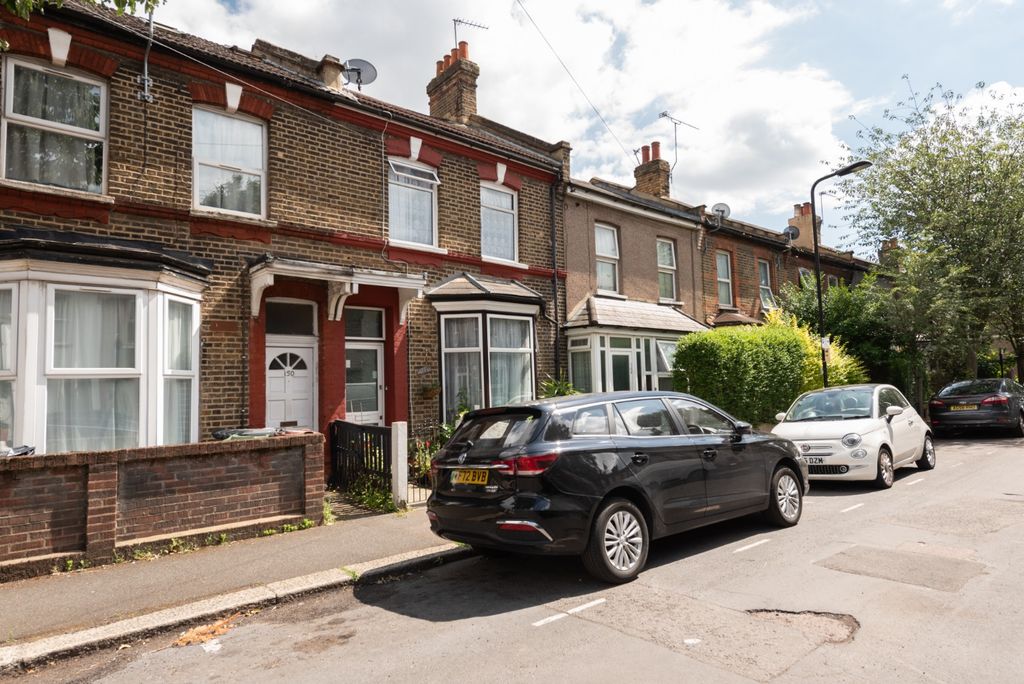 Property photo 1 of 17 3310240
