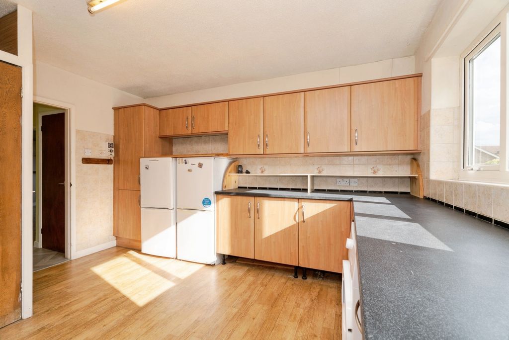 Property photo 2 of 17 Pbox-Img.Jpg