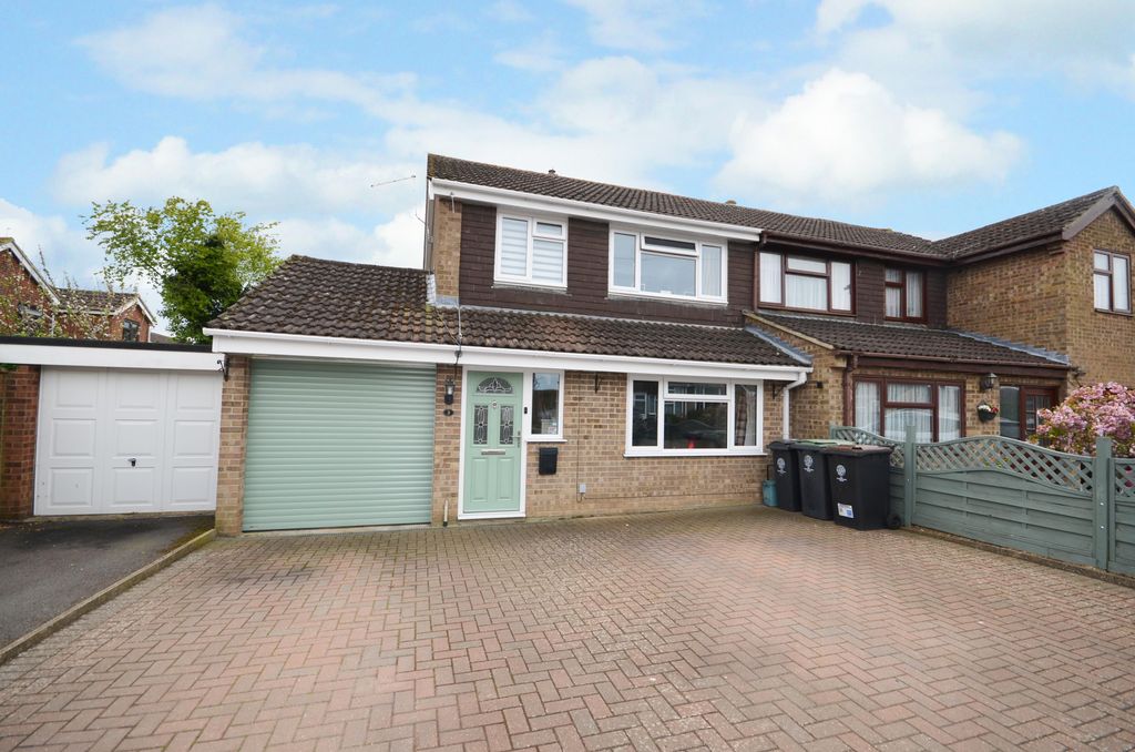 Property photo 1 of 11