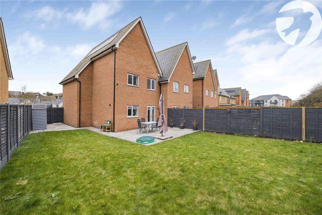 Property photo 3 of 34 Rear Garden