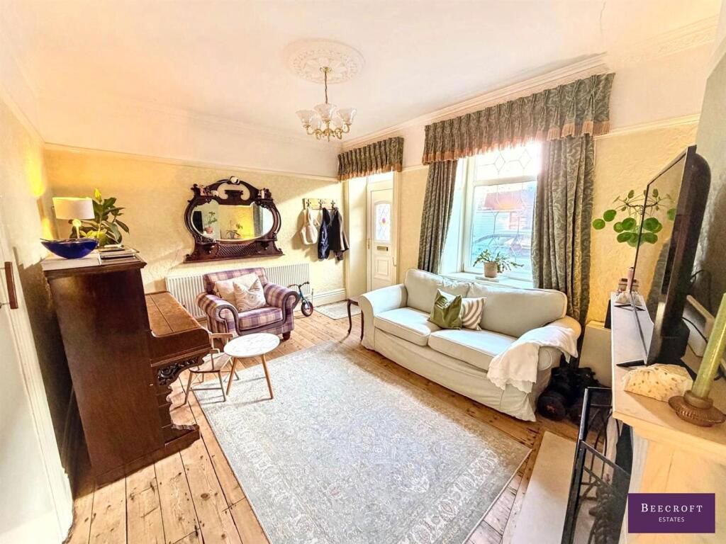 Property photo 2 of 20