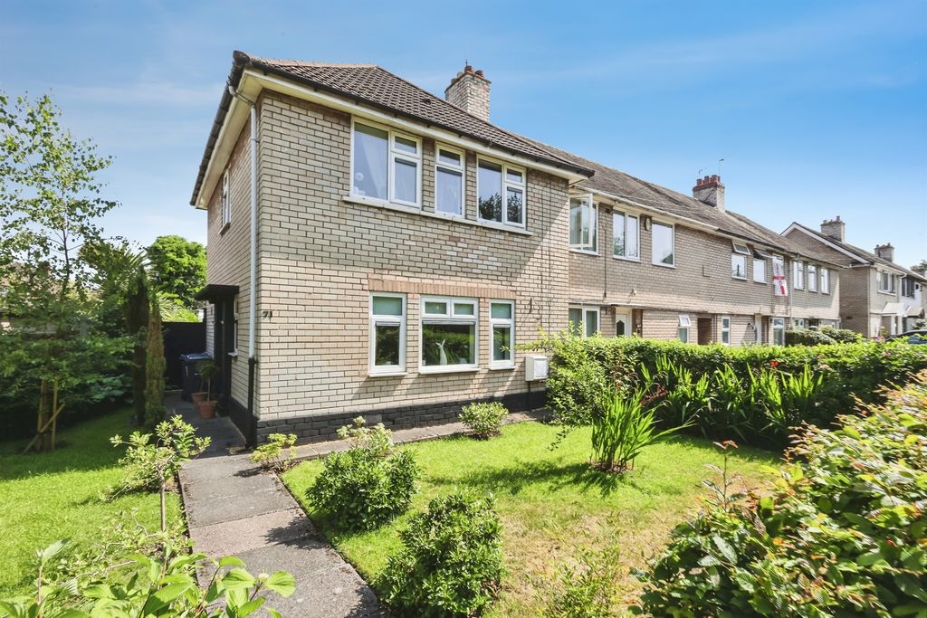 Property photo 1 of 17