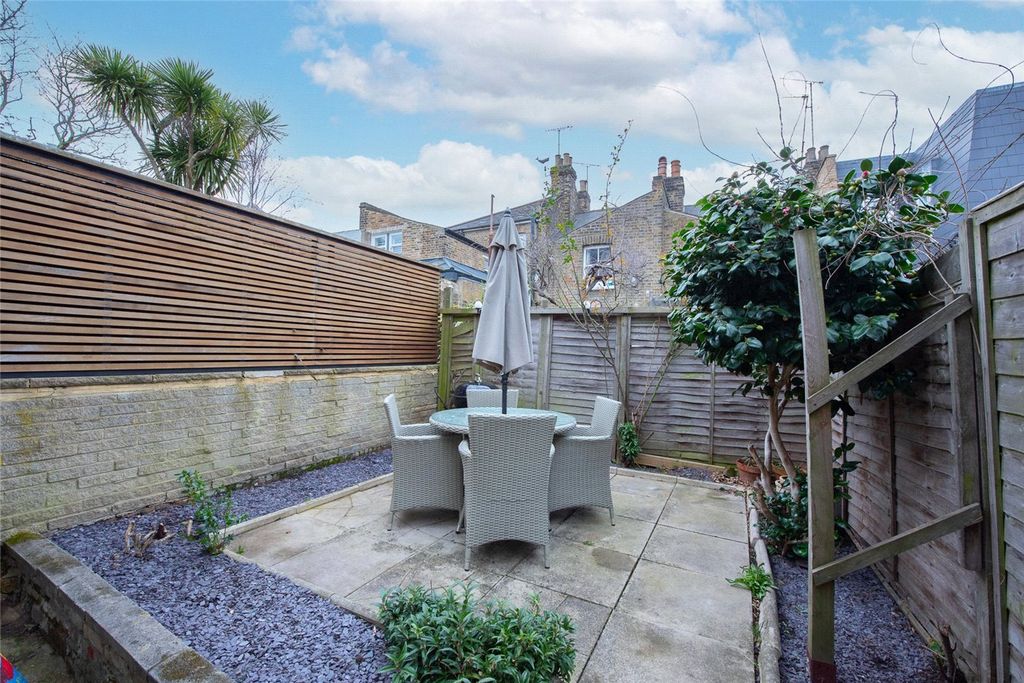 Property photo 3 of 10 Picture No. 03