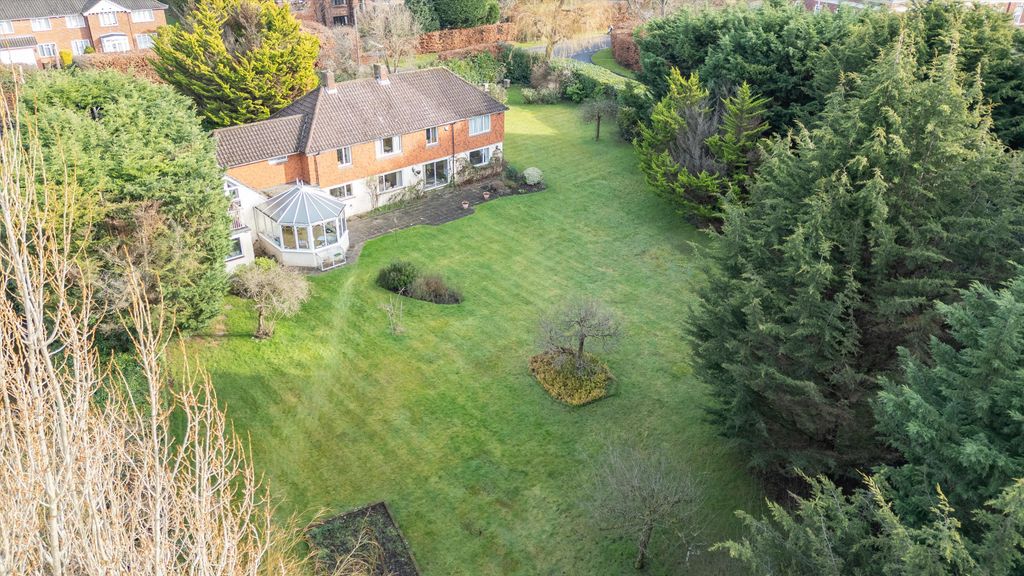 Property photo 3 of 16 Image