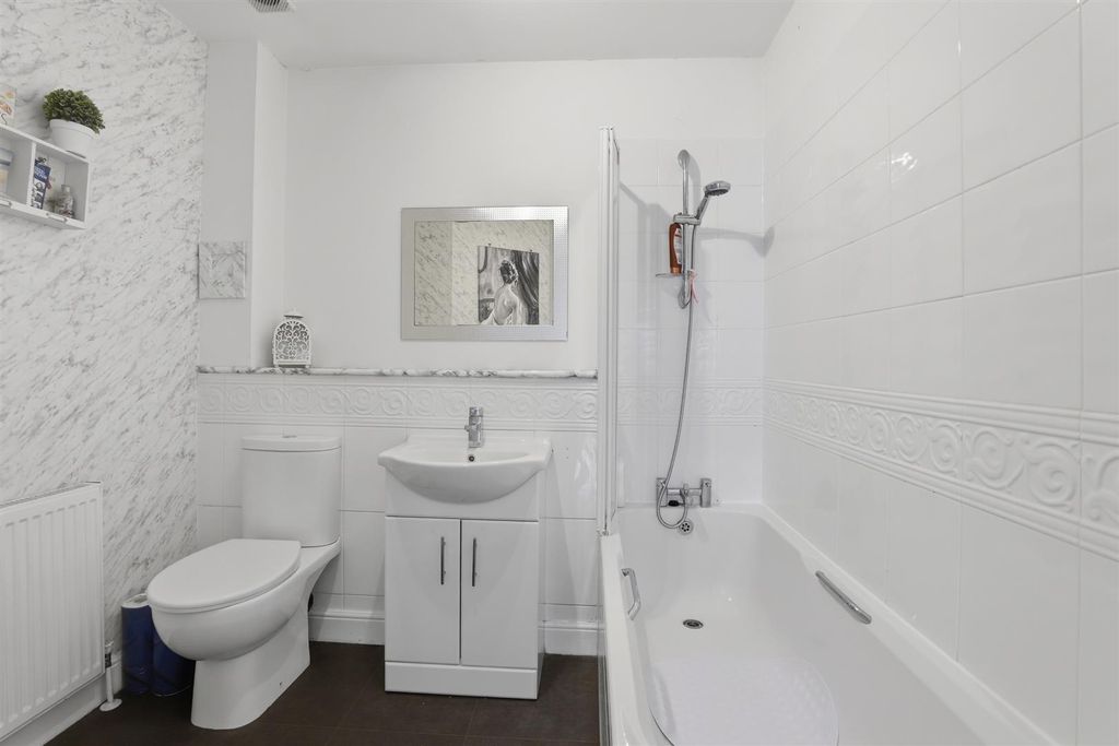 Additional image 21 of 2 bed flat for saleQueen Elizabeth Court, Clydebank G81