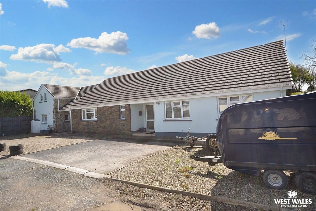 Additional image 40 of 6 bed detached bungalow for saleKings Park, Templeton, Narberth SA67