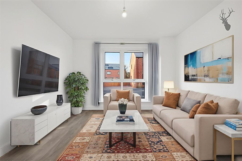 Property photo 2 of 17