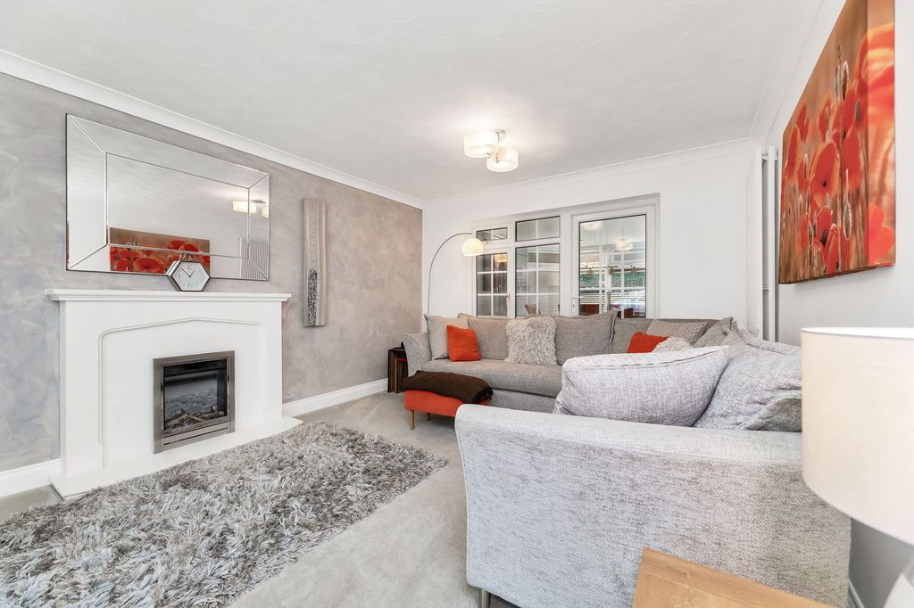 Property photo 2 of 15