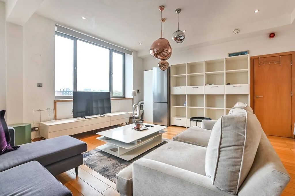 Property photo 2 of 4 Photo 2