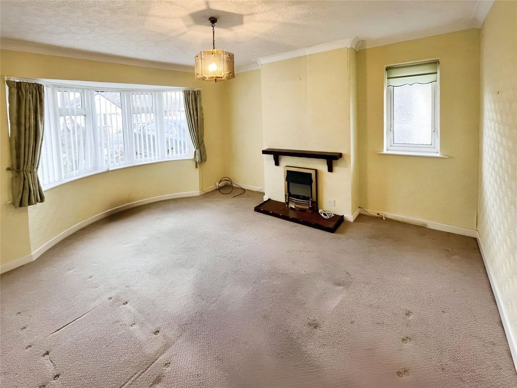 Property photo 2 of 12 Picture No. 11