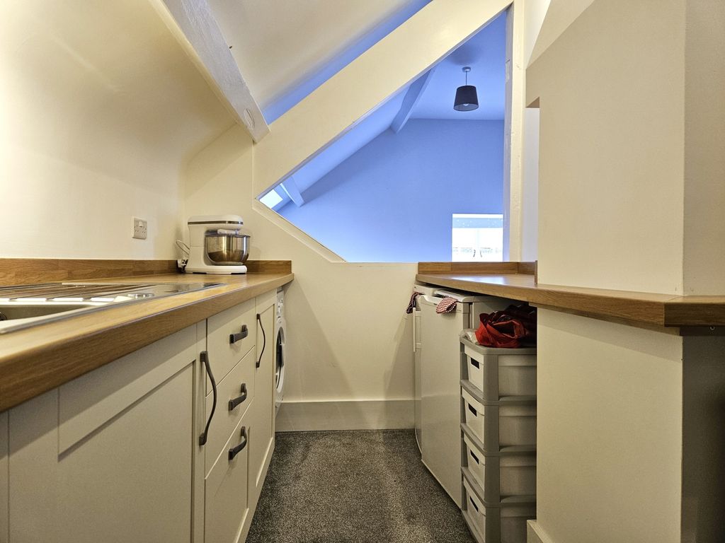 Property photo 3 of 14 Kicthenp2