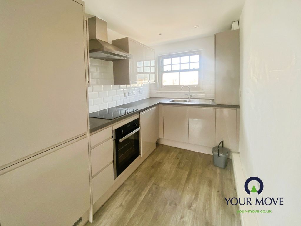 Property photo 3 of 8 Pbox-Img.Jpg
