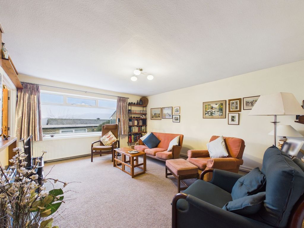 Property photo 2 of 30