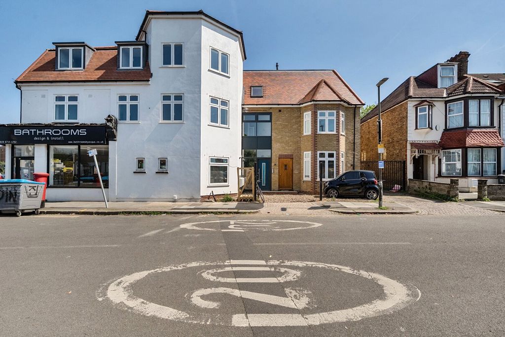 Property photo 1 of 10 Exterior