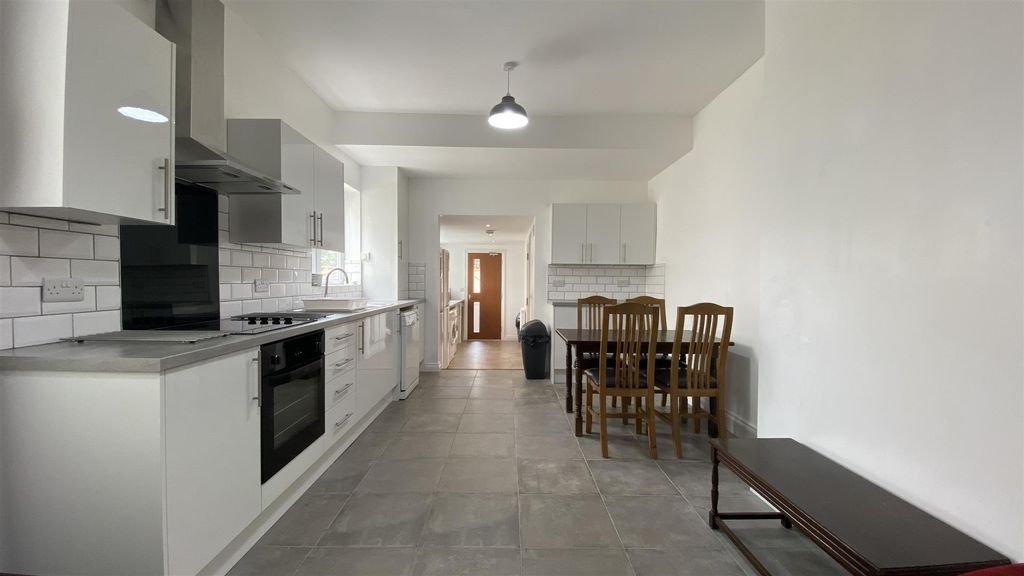 Property photo 3 of 42 Kitchen