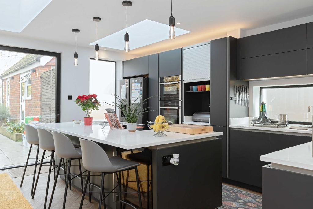 Property photo 3 of 28 Elm Drive_22.Jpg