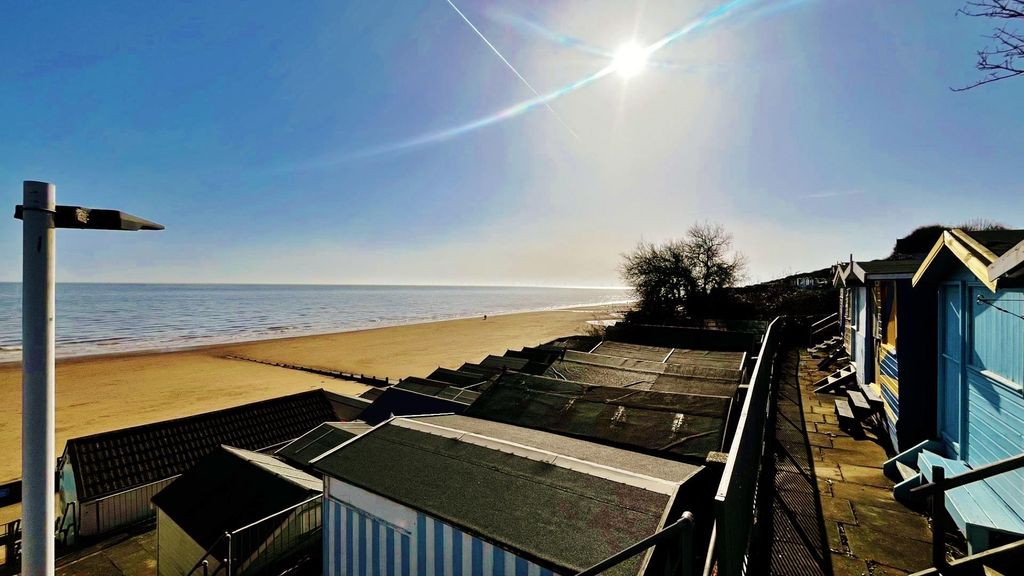 Property photo 3 of 11 Outside - Front