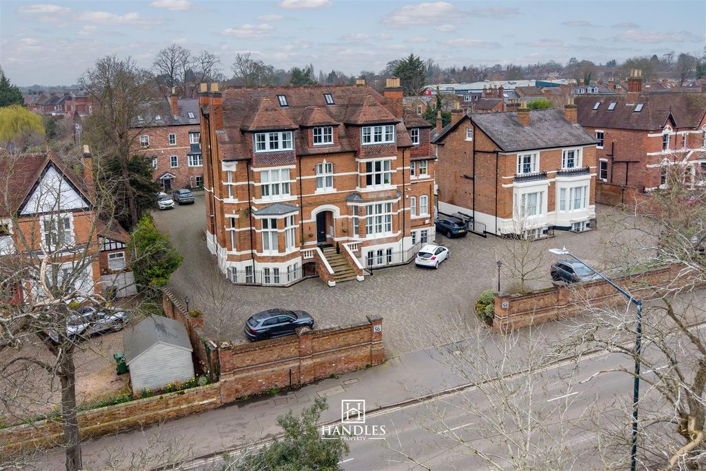 Additional image 4 of 3 bed flat for saleWarwick New Road, Leamington Spa CV32