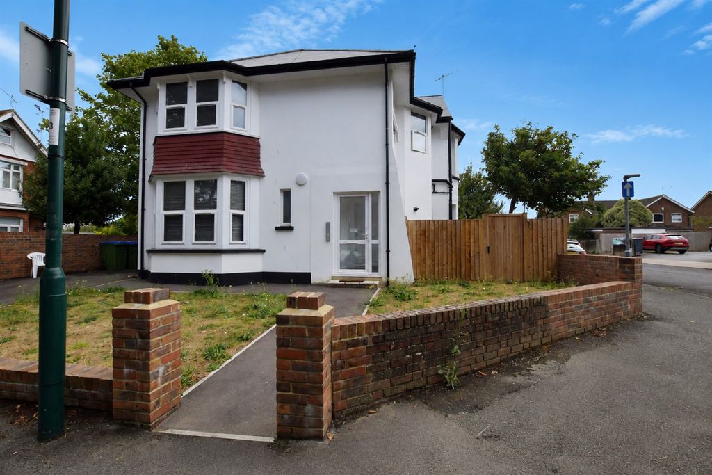 Property photo 1 of 6 (Main)