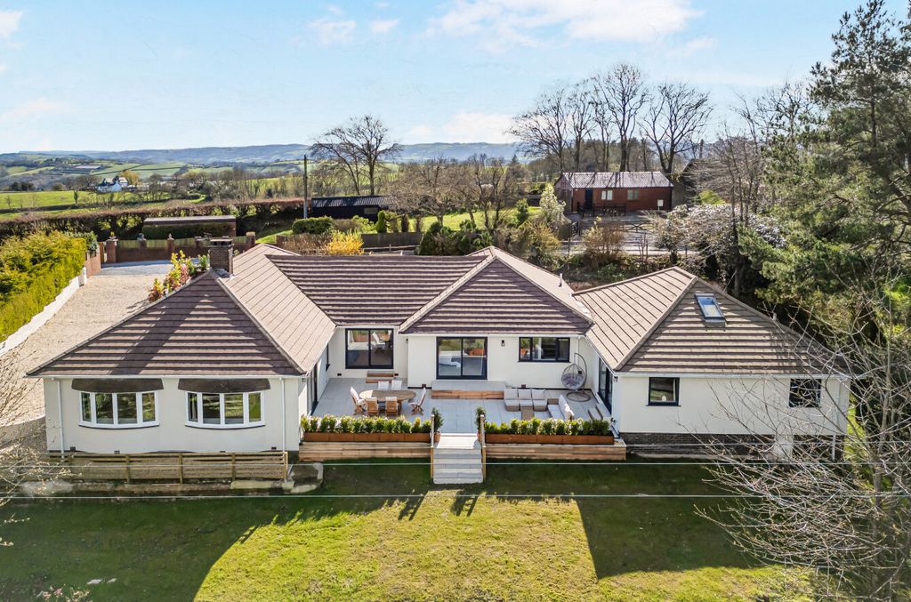 Property photo 1 of 63 1435534-7-69cc3E4...