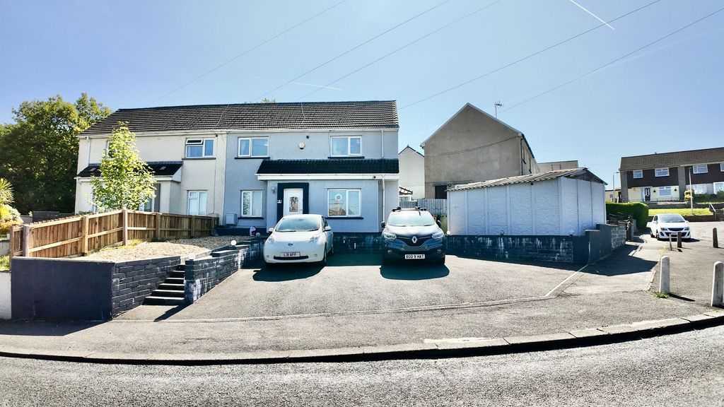 Property photo 1 of 31
