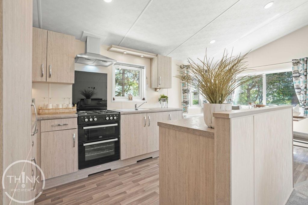Property photo 2 of 13 6.Jpg