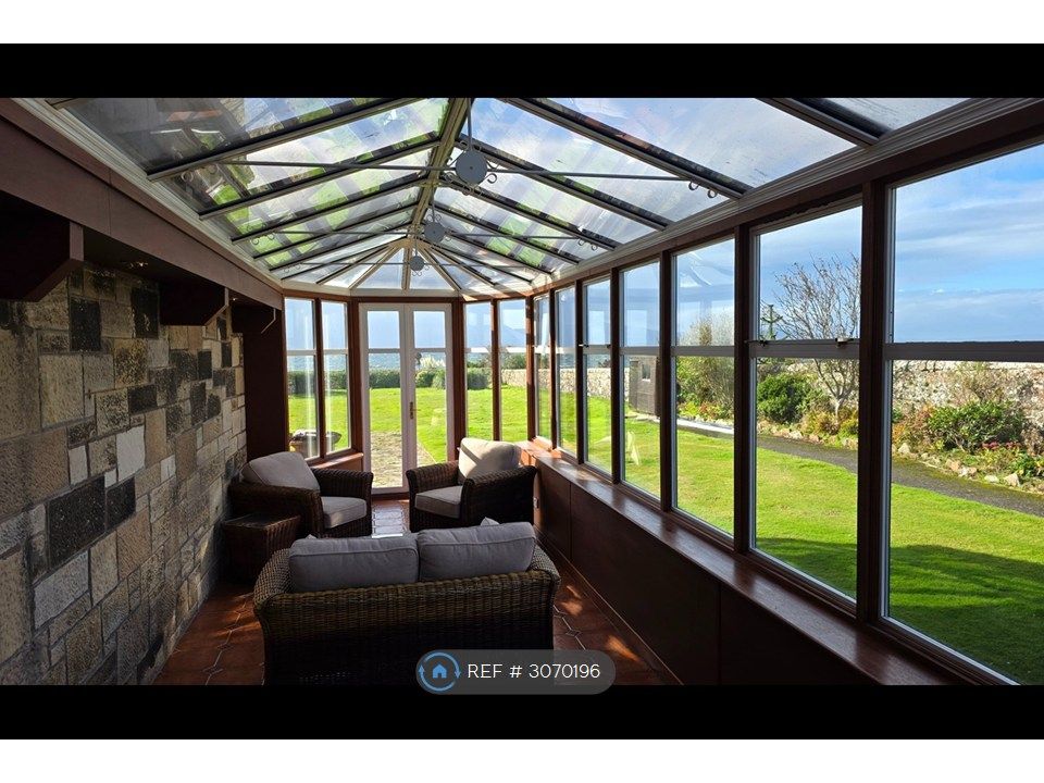 Property photo 3 of 12 Conservatory
